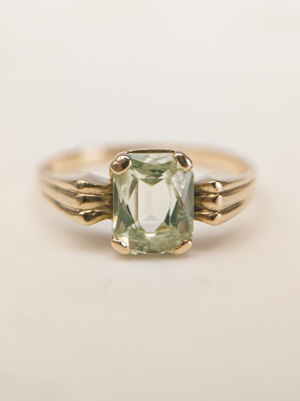 10K Yellow Gold Lab Spinel Ring, Pale Green Square Stone, Sz 6.75